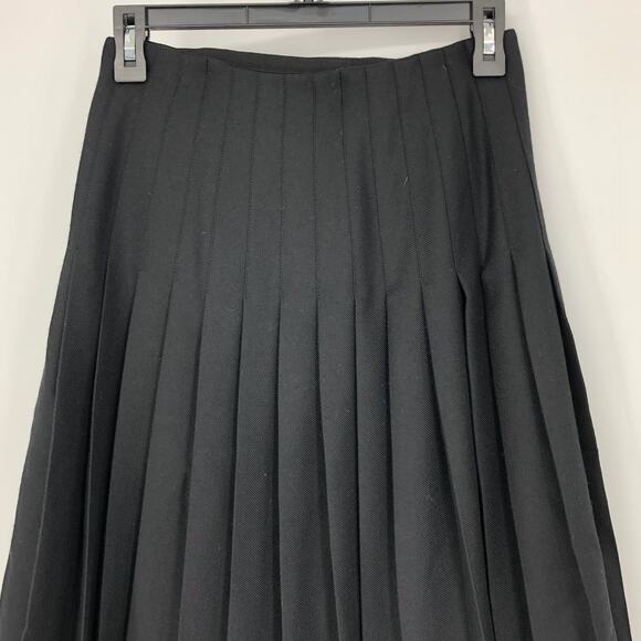 BURBERRY Women's Asymmetrical A-line Skirt Size 2 Black Knee Length Pleated NWT - Picture 10 of 13
